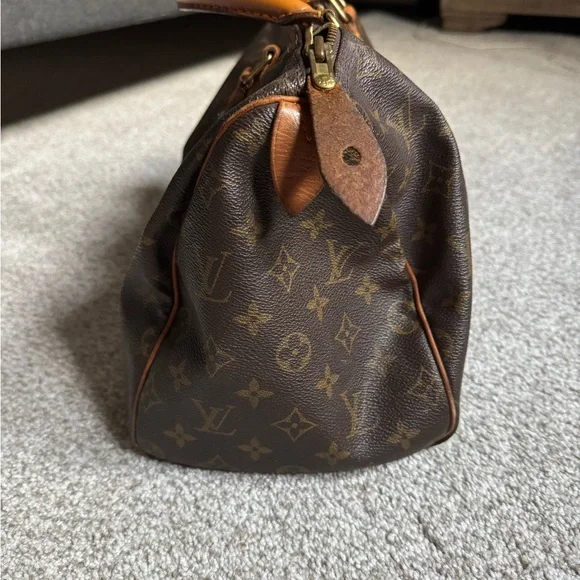 Louis Vuitton Duffle - Picture 3 of 8